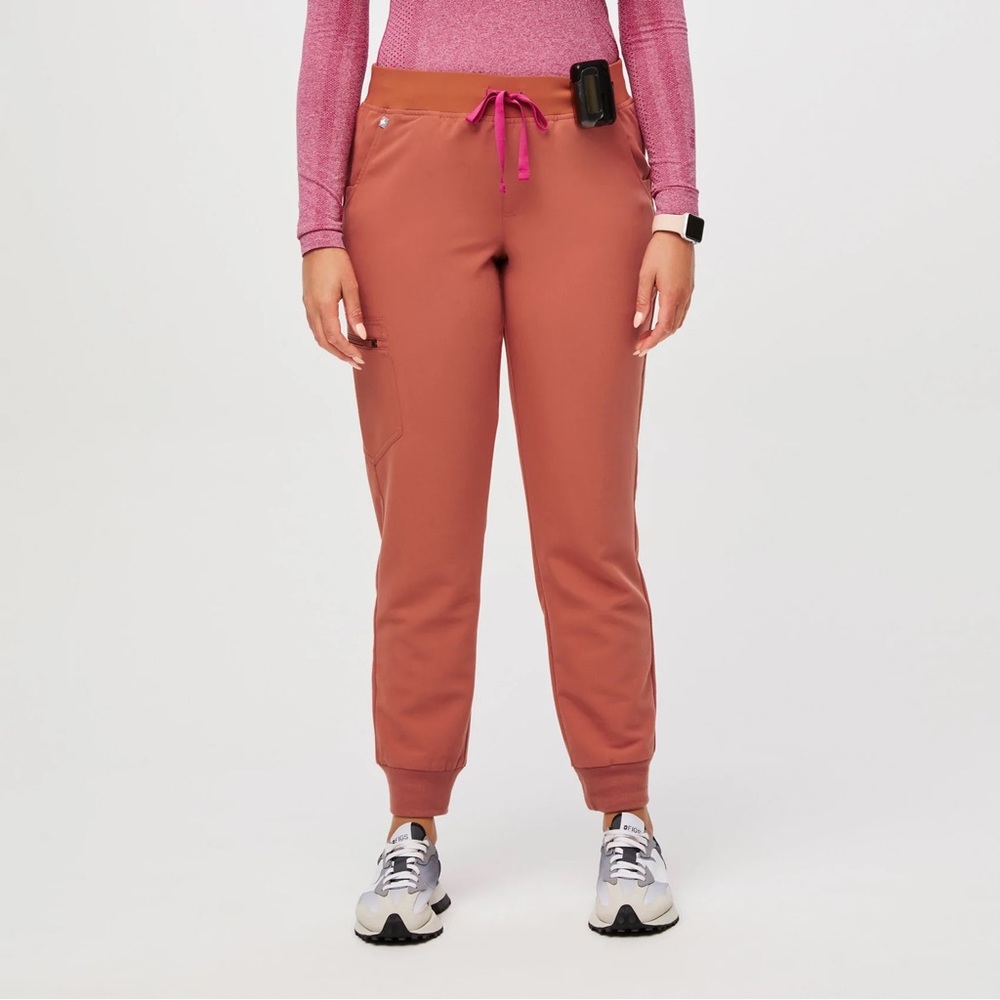 NWT Figs XS Terracotta Jogger